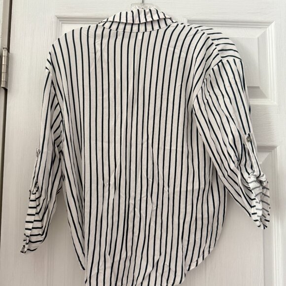 Ava Sky white strips shorts/top set sz S/XS - Picture 3 of 4